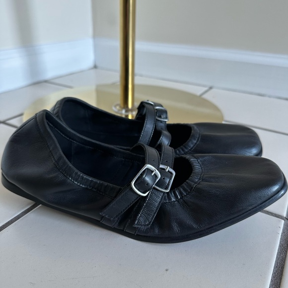 NWOB Free People Black Gemini Flats- Size 7 - Picture 5 of 10